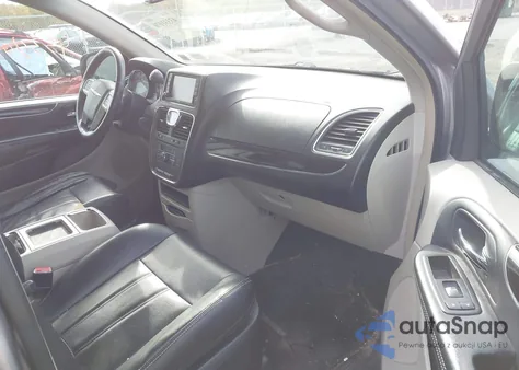 2014 Chrysler Town & Country Touring from USA, damaged, VIN 2C4RC1BG1ER231517